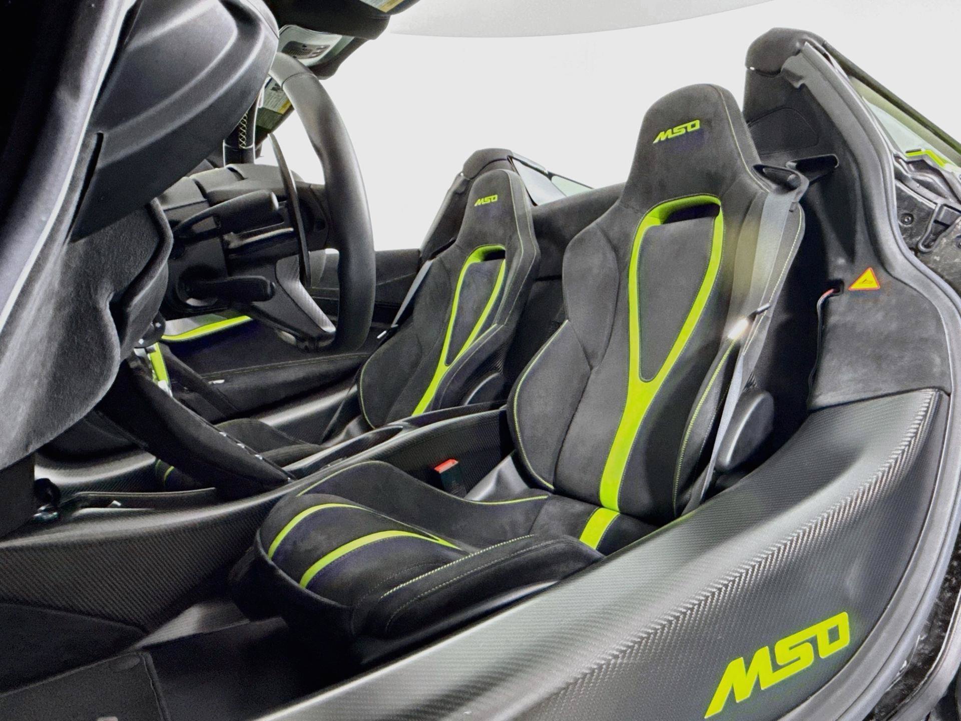Used 2022 McLaren 765LT photo 11