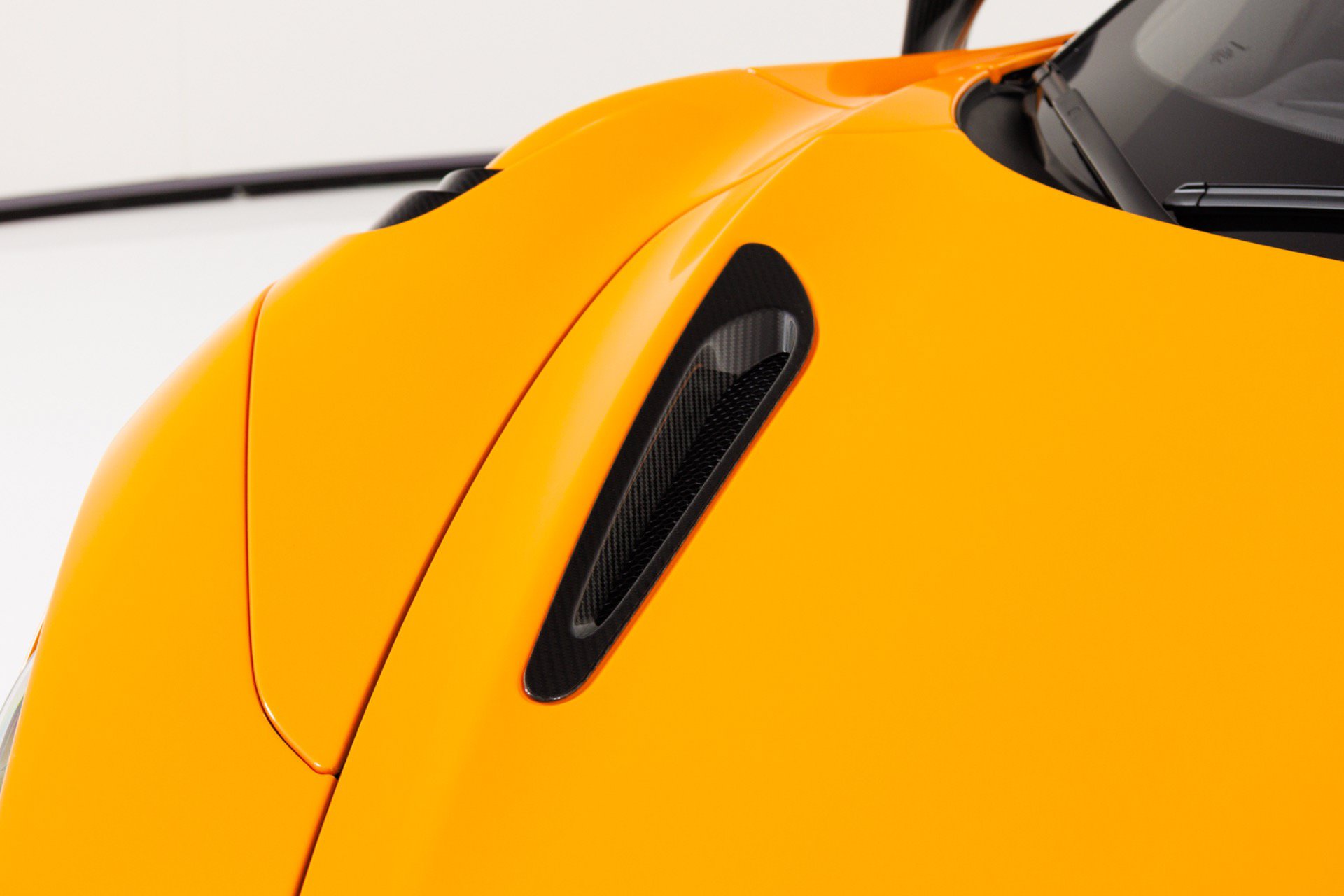 Used 2021 McLaren 765LT photo 64