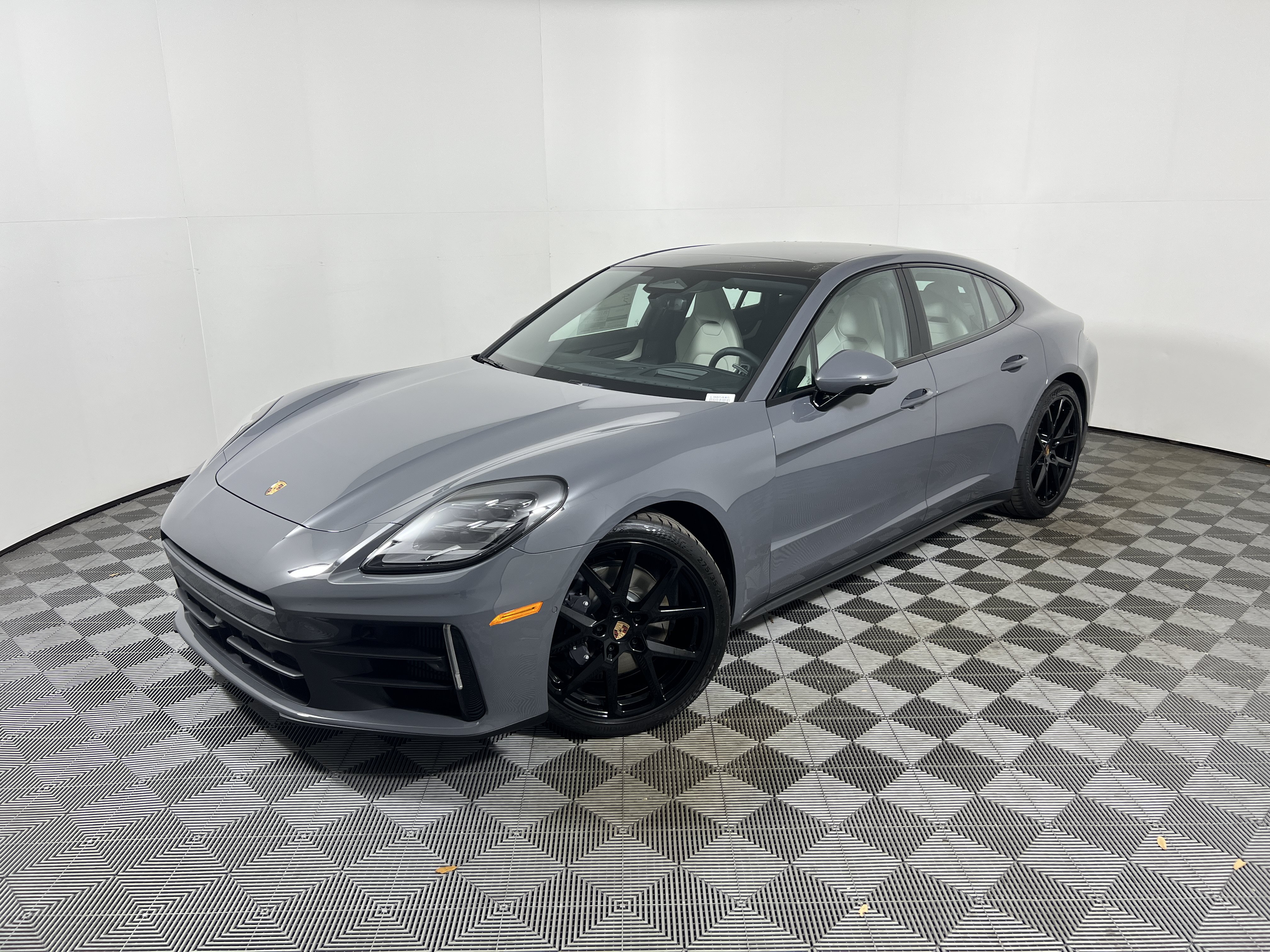 New 2026 Porsche Panamera