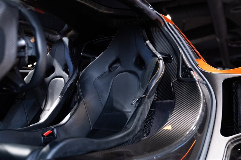 Used 2014 McLaren P1 photo 14
