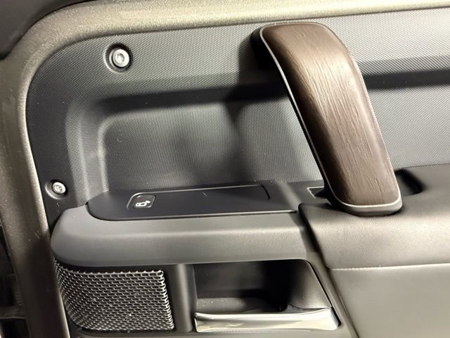 2021 Land Rover Defender 110 X