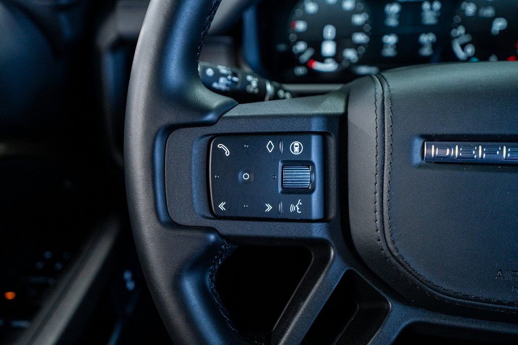 2025 Land Rover Defender 110 X