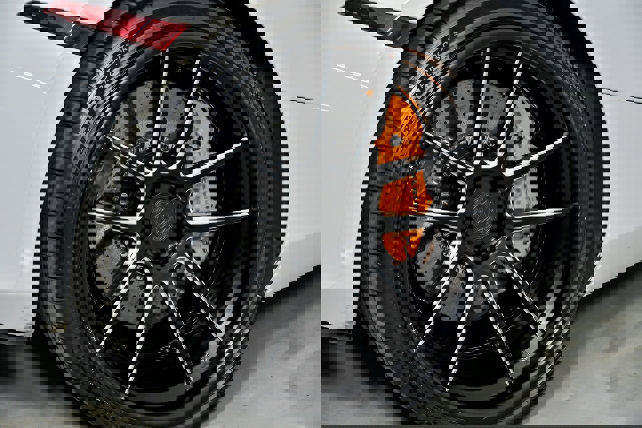 Used 2019 McLaren 720S Performance photo 17