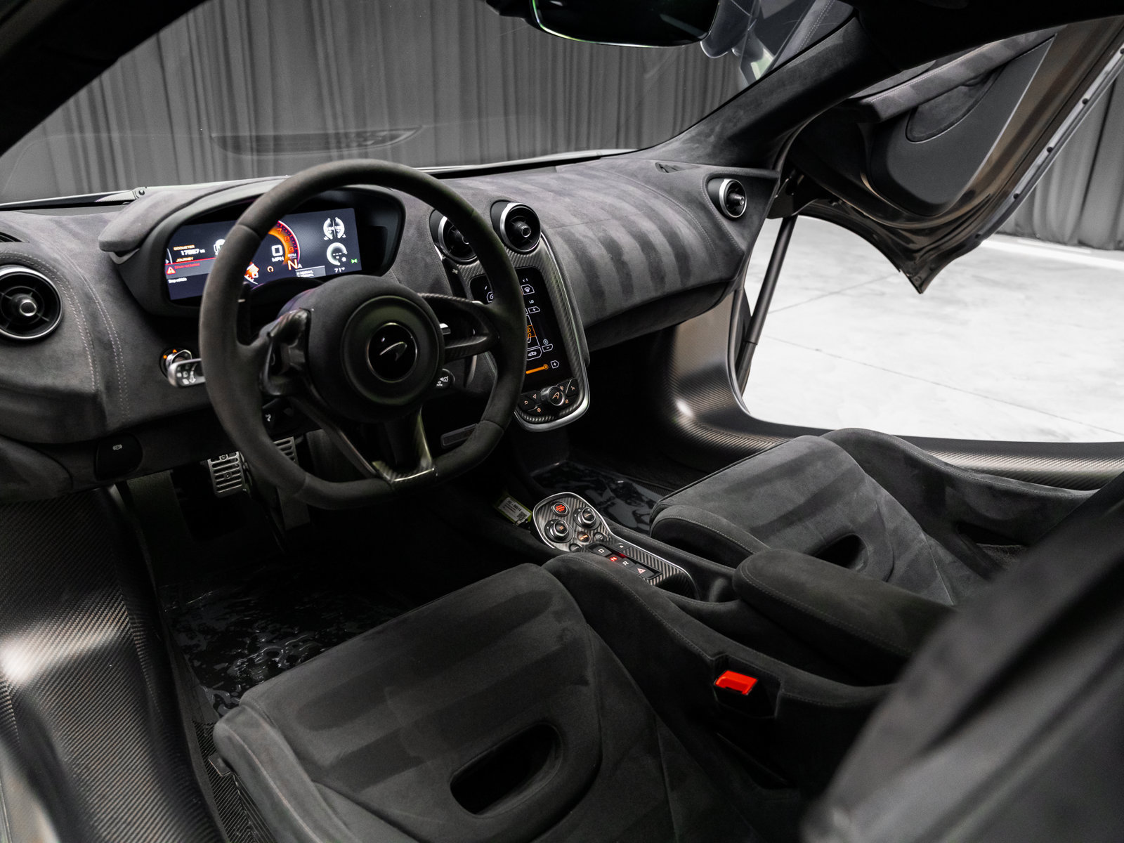 Used 2019 McLaren 600LT photo 5