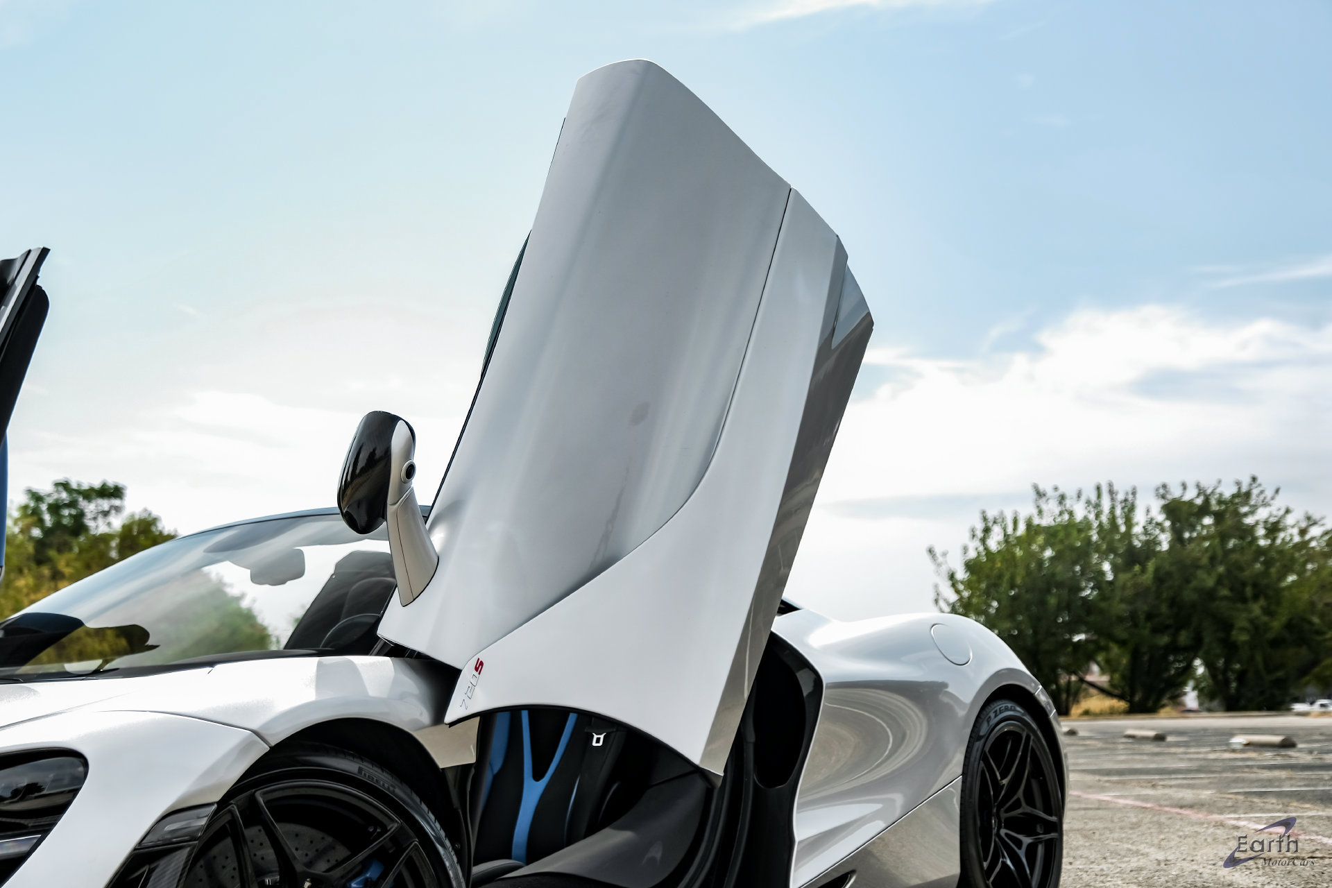 Used 2020 McLaren 720S Luxury photo 6