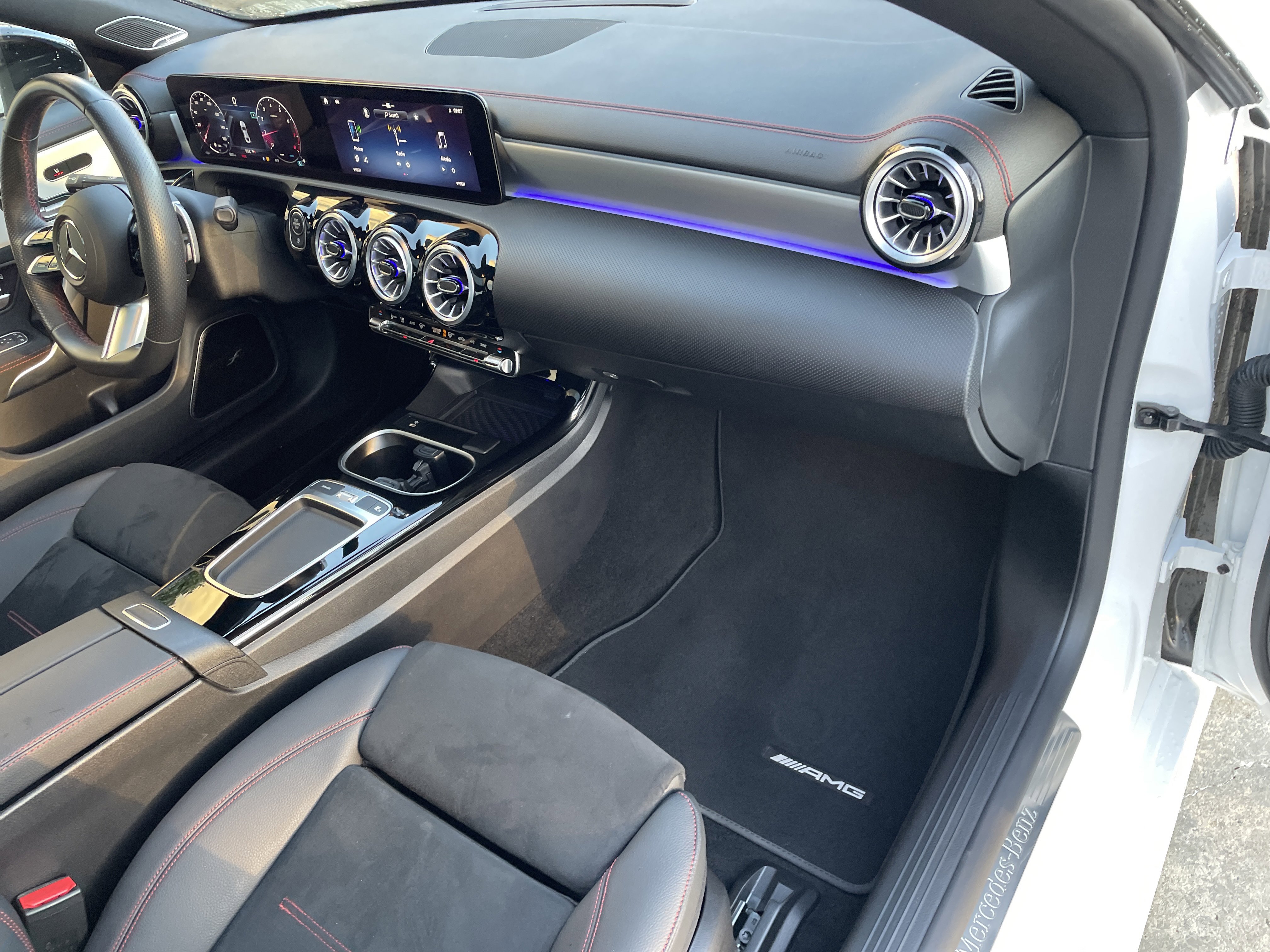 2025 Mercedes-Benz CLA 250 4MATIC