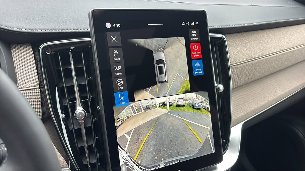 2026 Volvo Xc90 B6 Plus