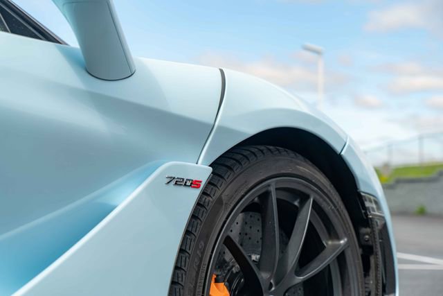Used 2018 McLaren 720S Performance photo 34
