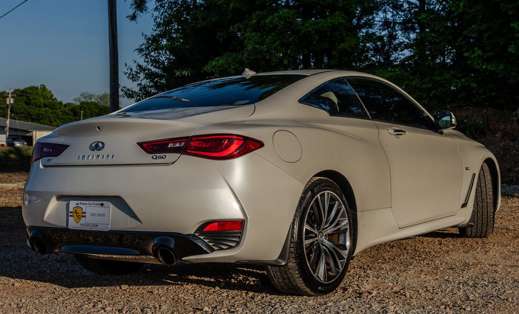 2017 INFINITI Q60 3.0t