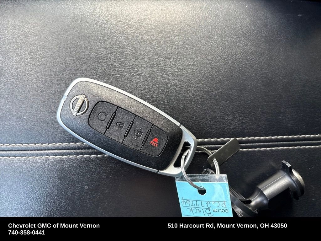 2023 Nissan Pathfinder SV