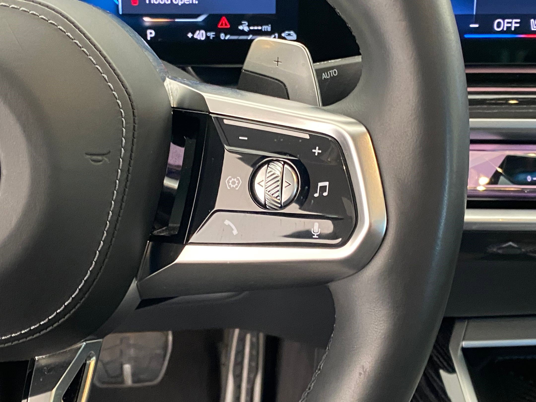 2024 BMW 750e xDrive