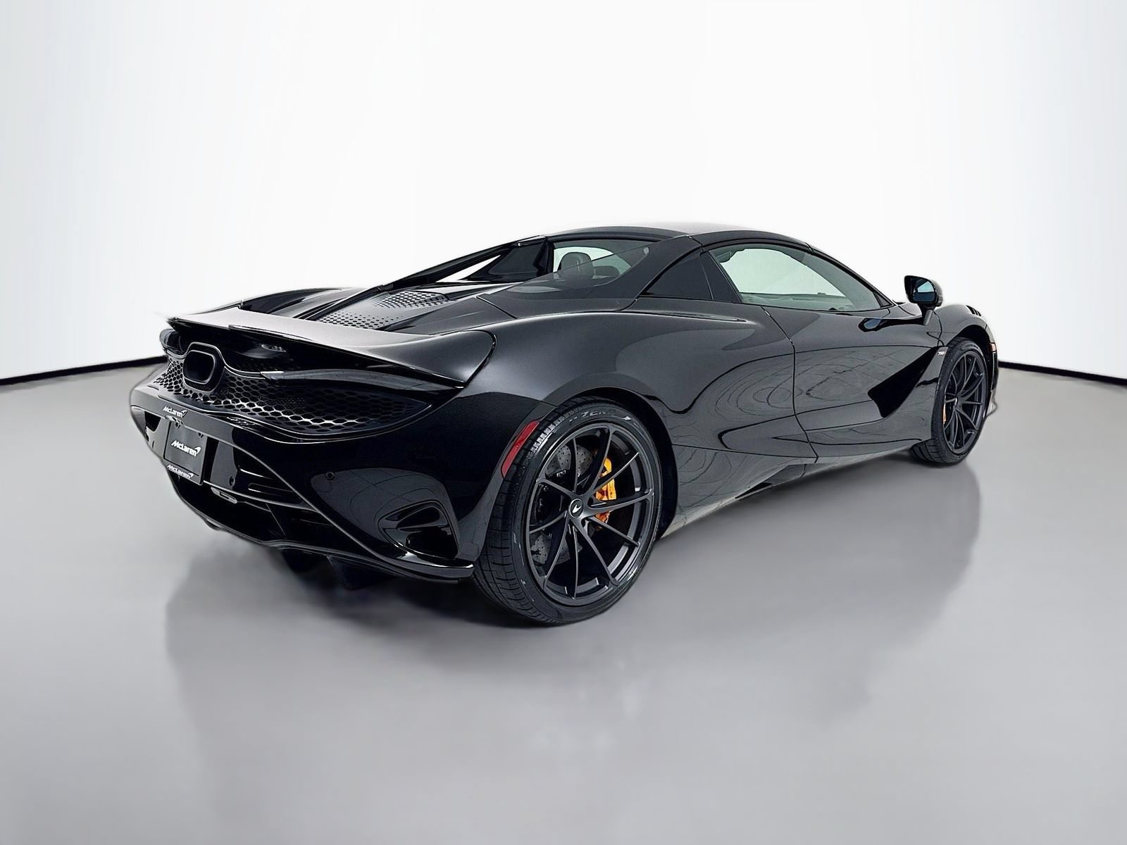 Used 2026 McLaren 750S Spider photo 7