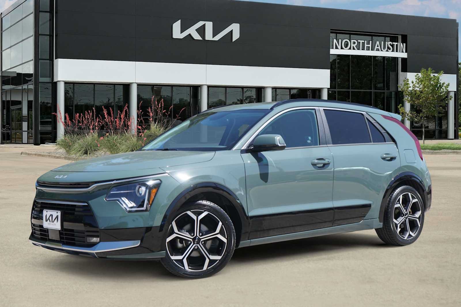 Certified 2024 Kia Niro EX Touring