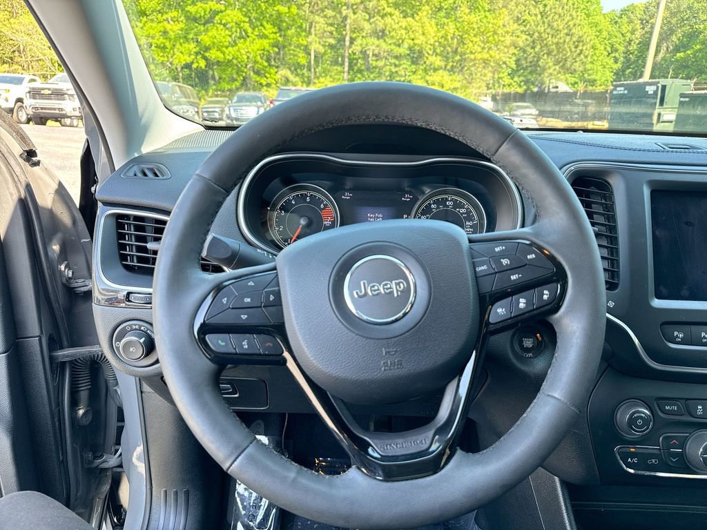 2023 Jeep Cherokee Altitude Lux