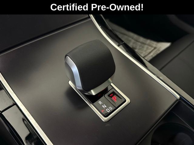 2026 Land Rover Range Rover Velar Dynamic SE