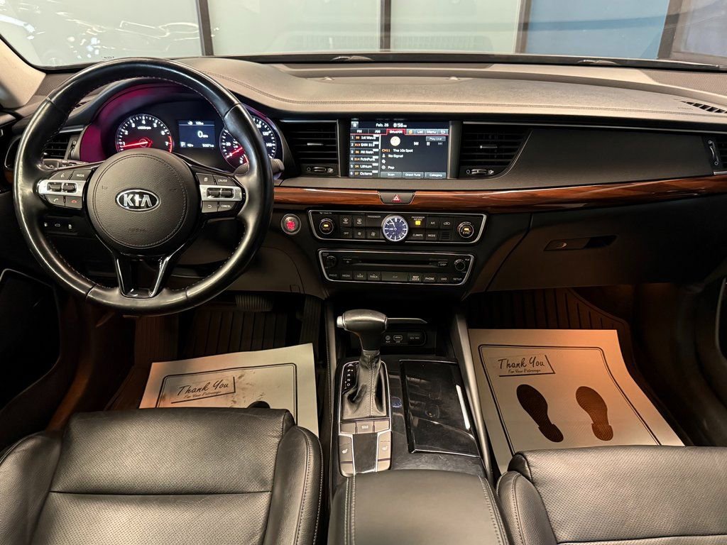 2018 Kia Cadenza Premium