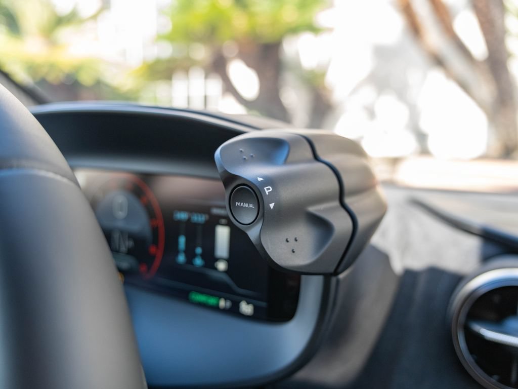 New 2026 McLaren 750S photo 14