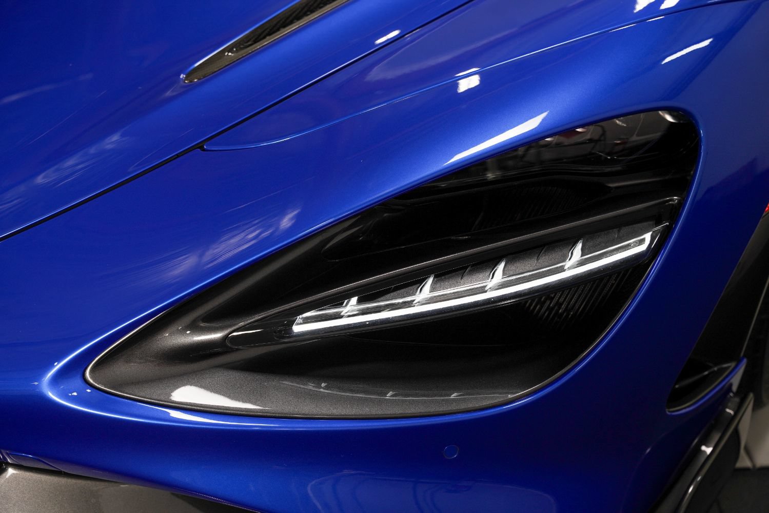 Used 2022 McLaren 765LT photo 17