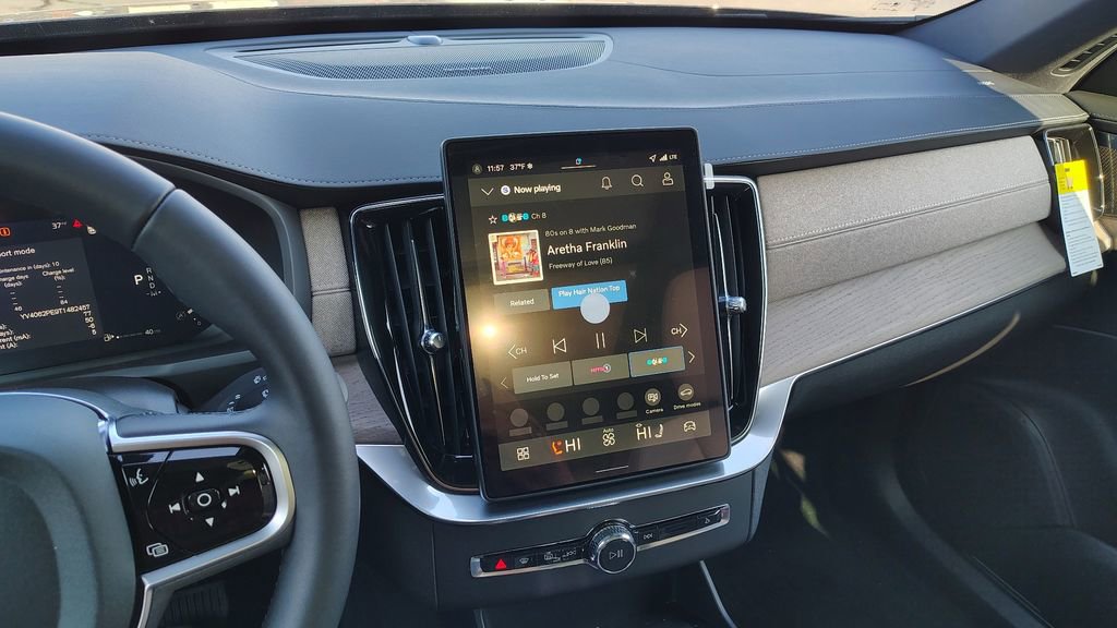 2026 Volvo Xc90 B6 Plus