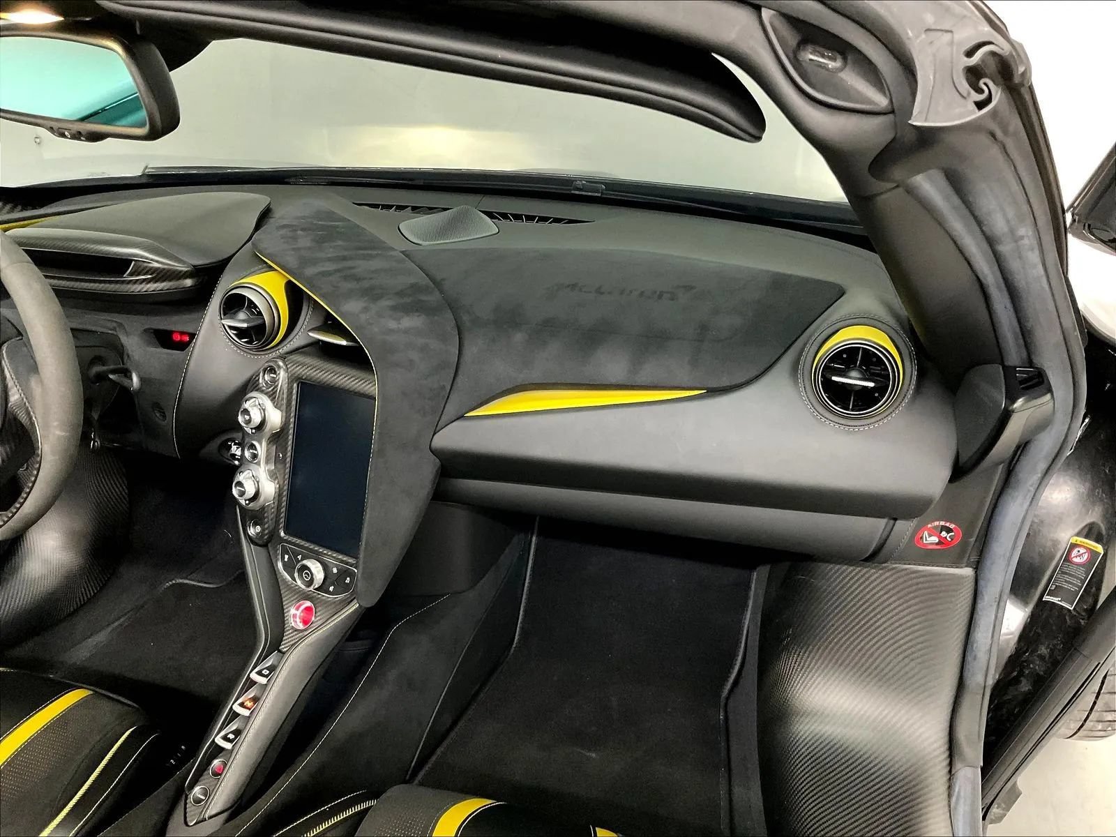Used 2019 McLaren 720S Performance photo 27