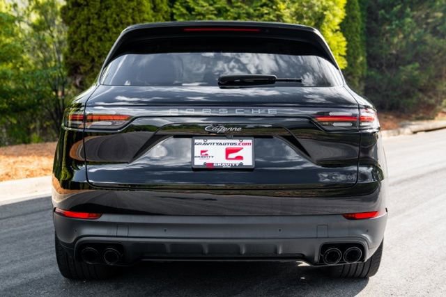 2022 Porsche Cayenne Platinum Edition