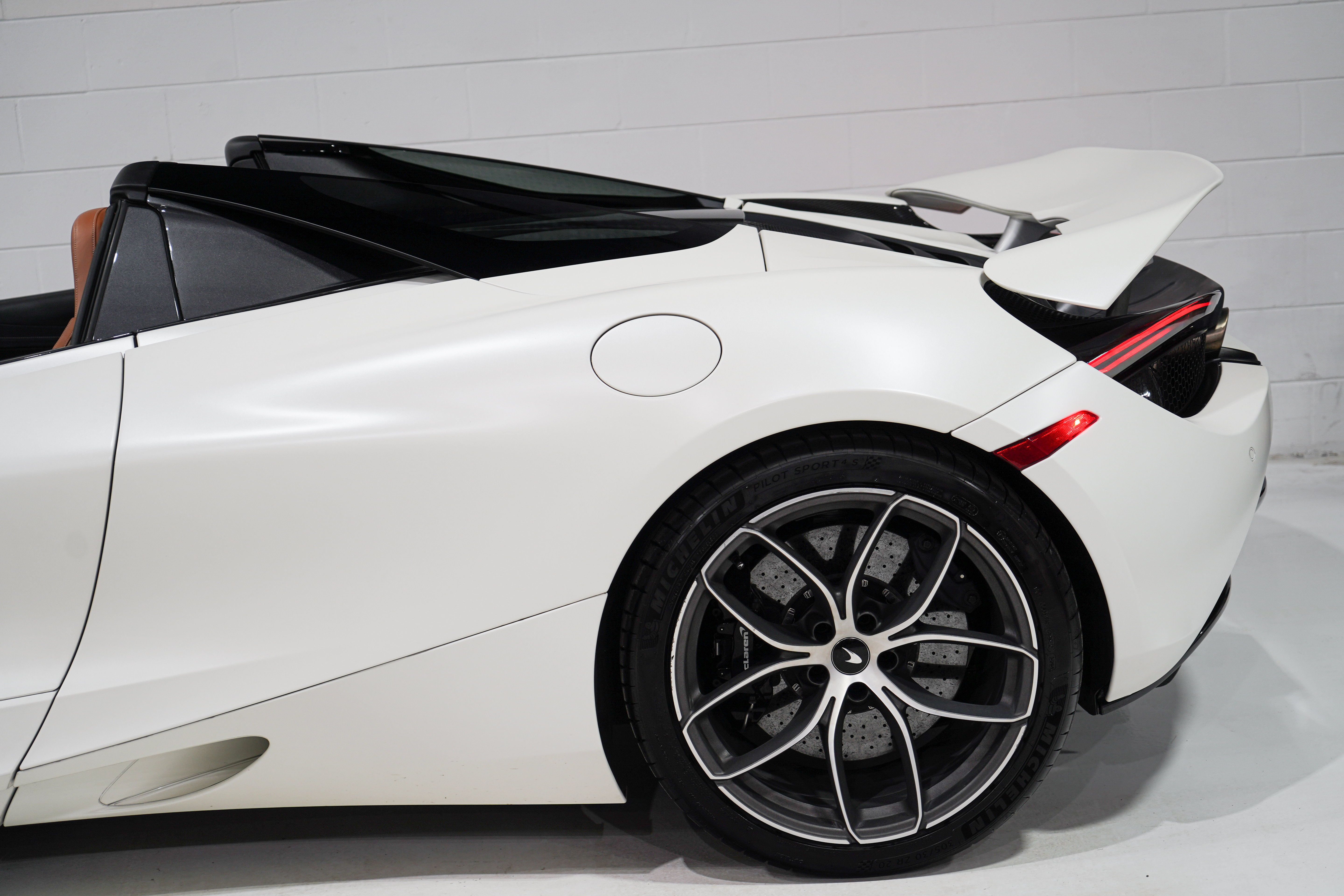 Used 2020 McLaren 720S Spider photo 25
