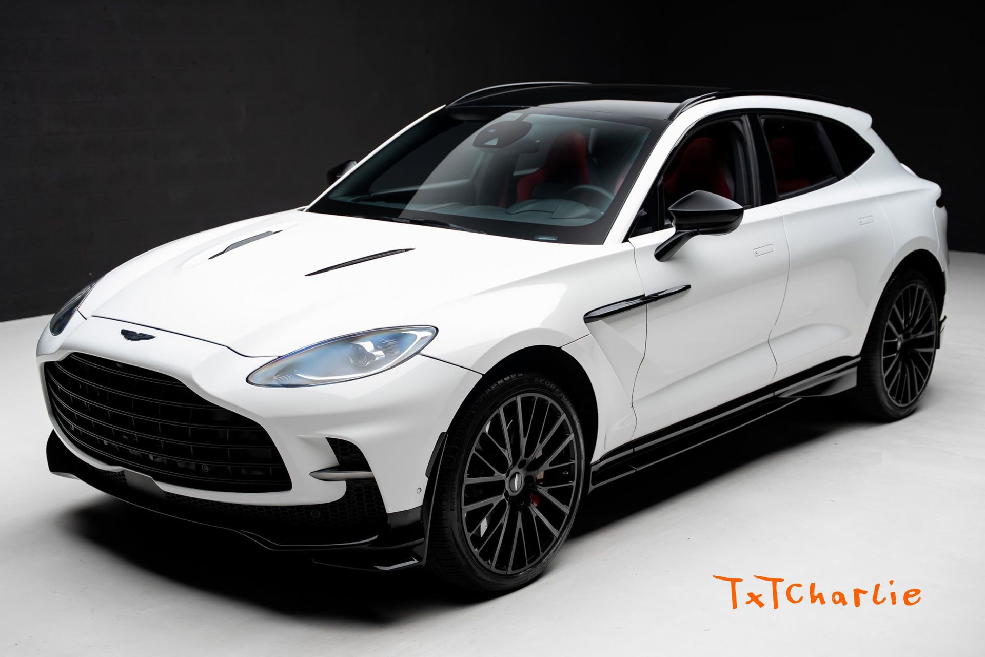 Used 2023 Aston Martin DBX 707