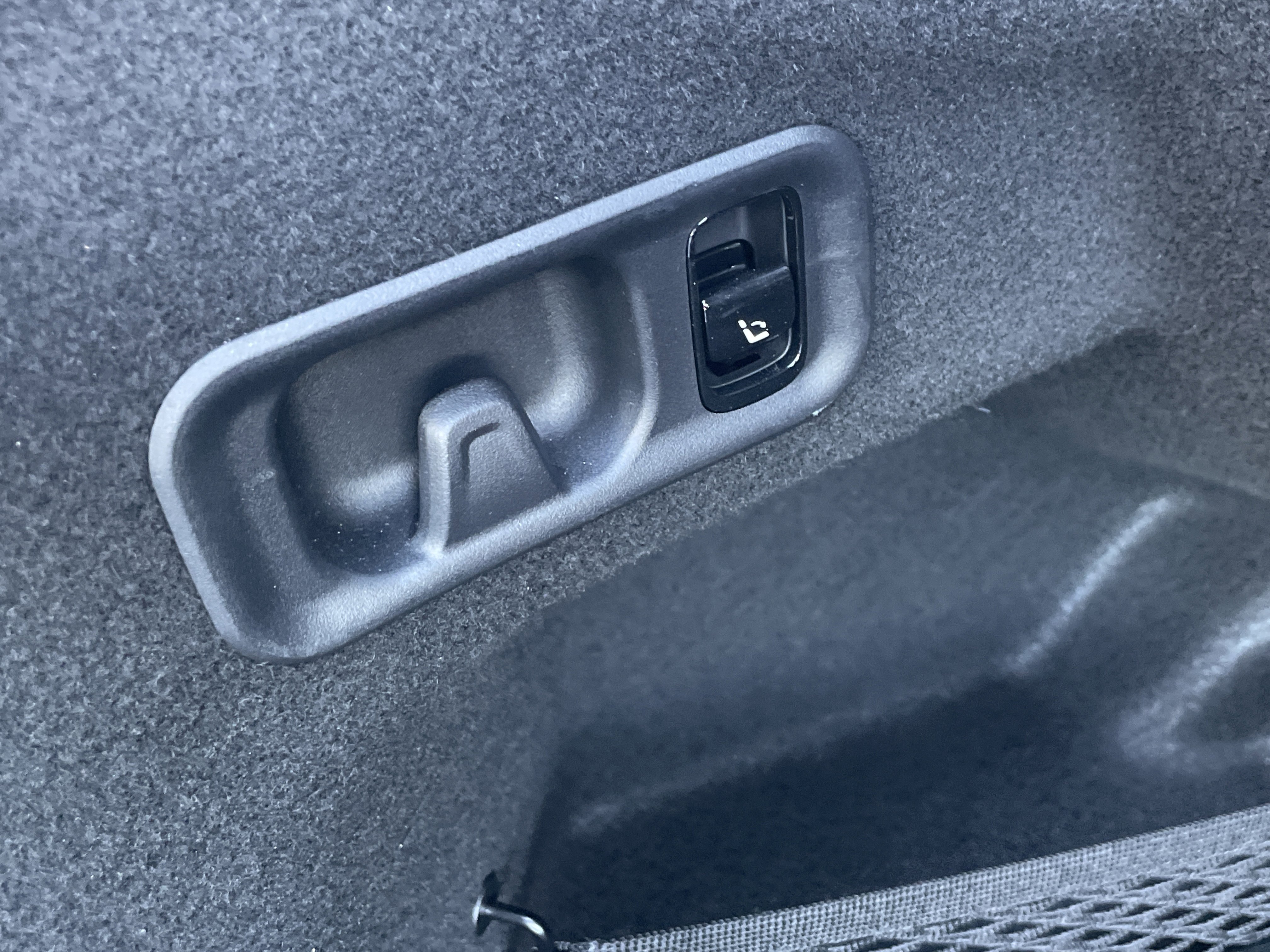 2025 Mercedes-Benz E 350 4MATIC Sedan