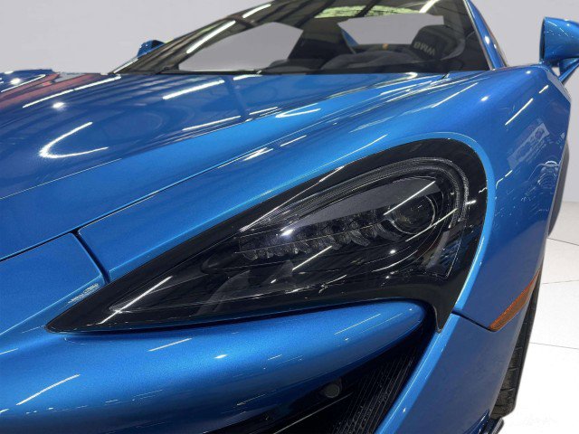 Used 2020 McLaren 600LT Spider photo 32