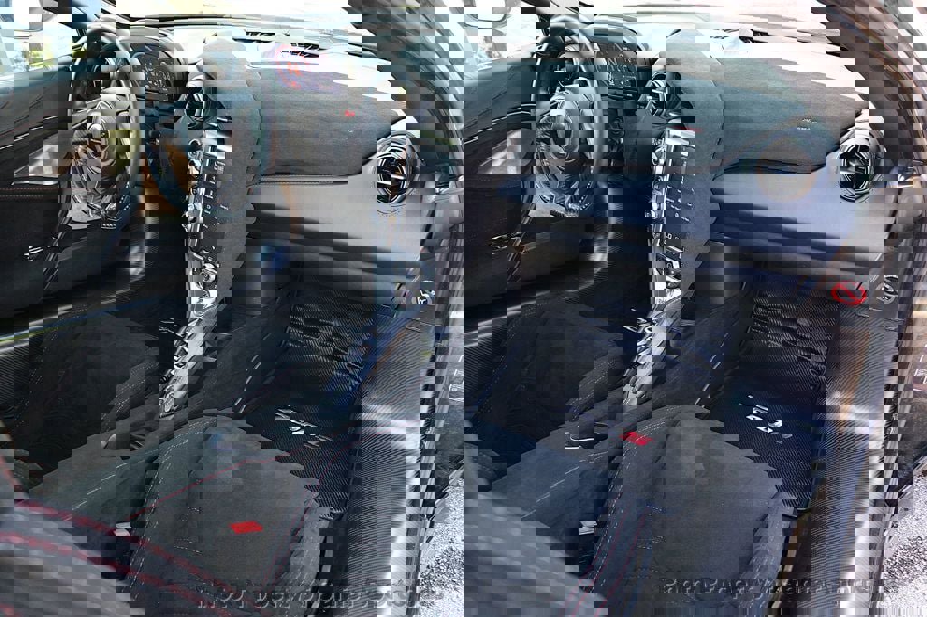 Used 2018 McLaren 720S Luxury photo 23