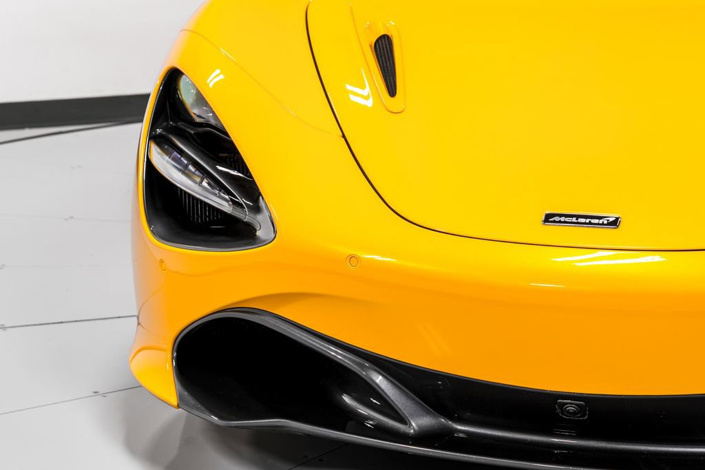 Used 2022 McLaren 720S Spider photo 41