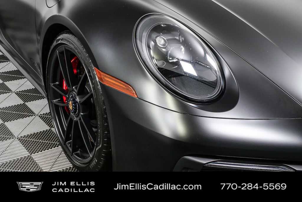 2024 Porsche 911 Carrera GTS