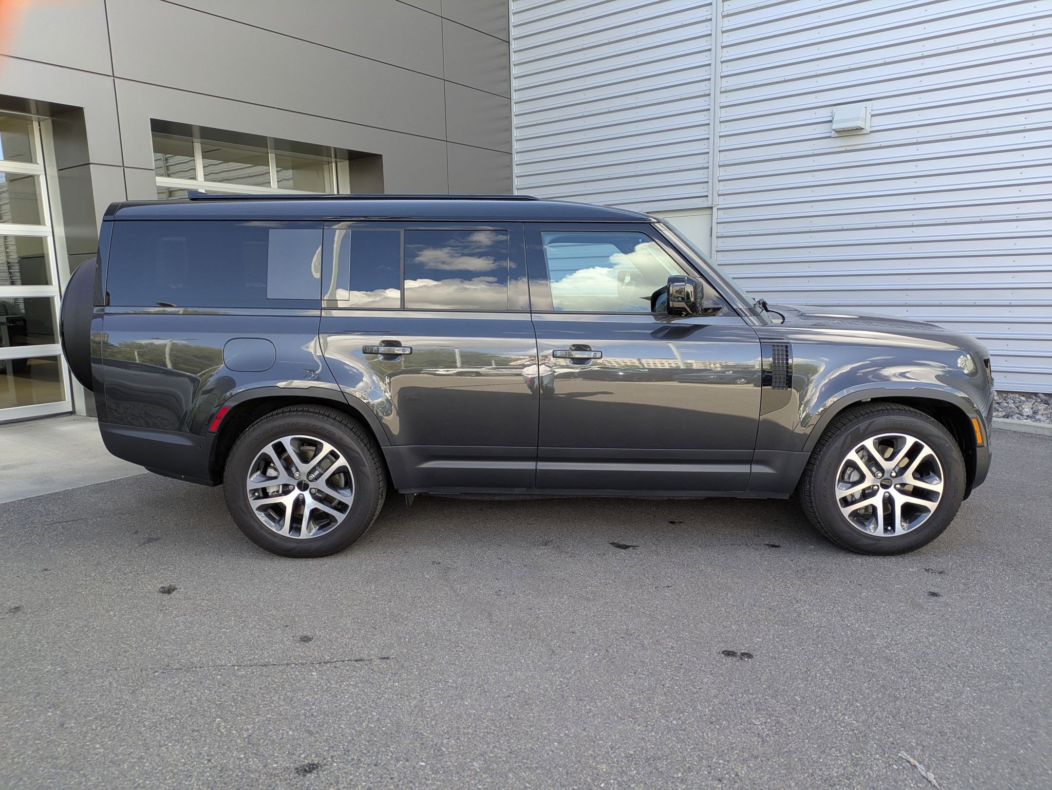 2026 Land Rover Defender 130 S