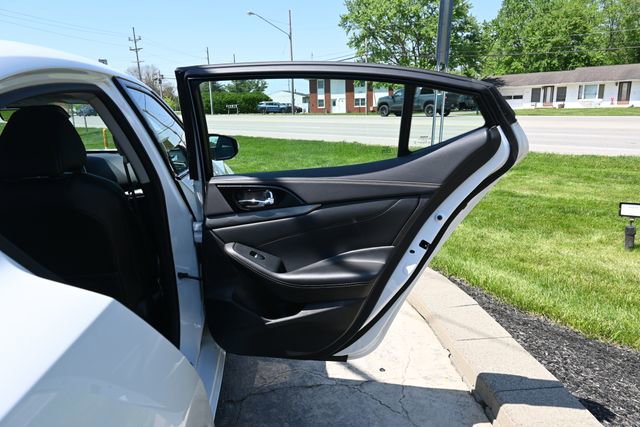 2023 Nissan Maxima SL