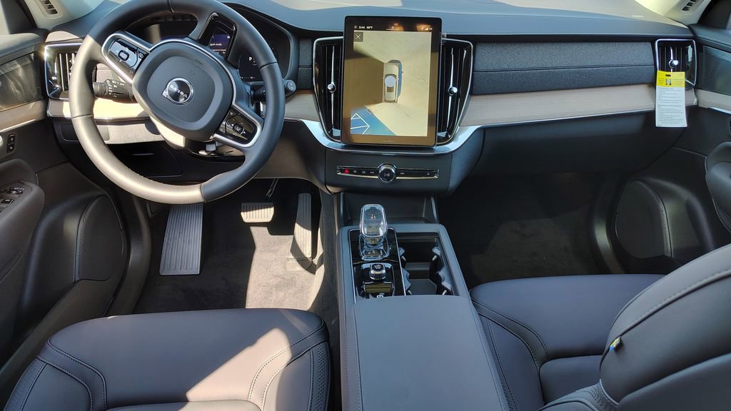 2026 Volvo Xc90 B6 Plus