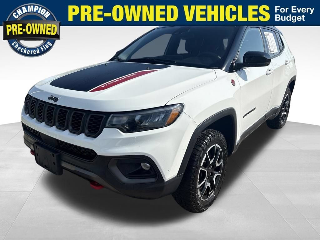 Used 2025 Jeep Compass Trailhawk