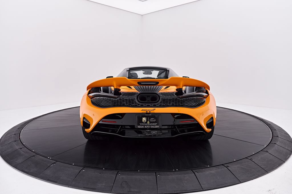 Used 2025 McLaren 750S Spider photo 18