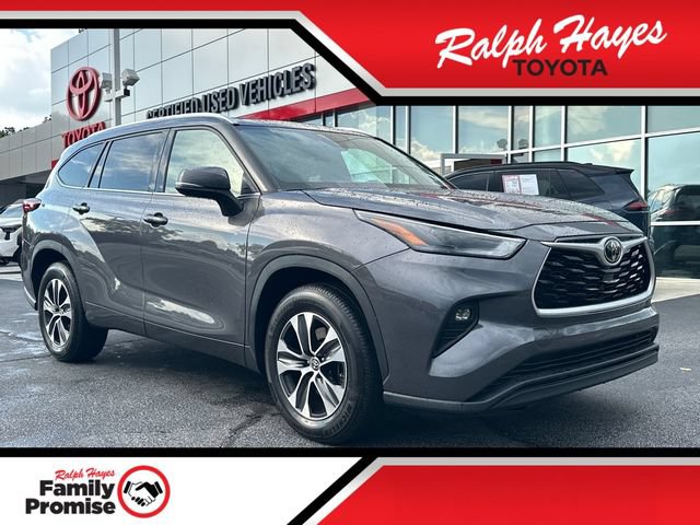 Used 2022 Toyota Highlander XLE