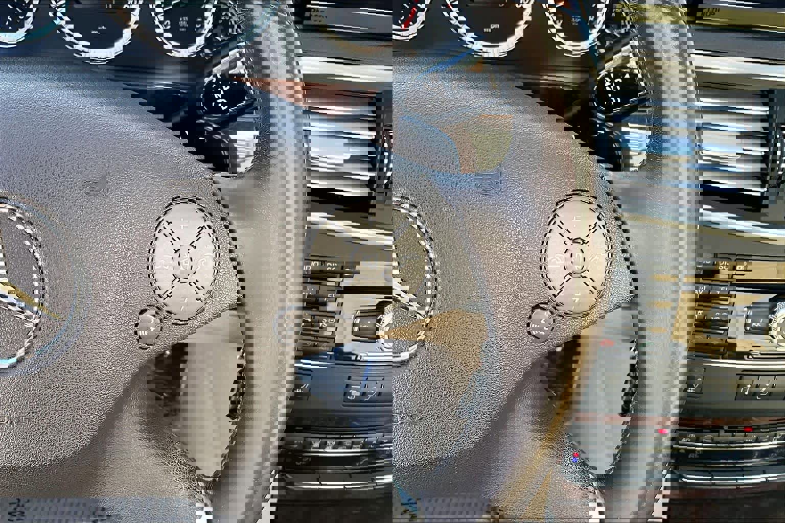 2011 Mercedes-Benz E 350 Sedan