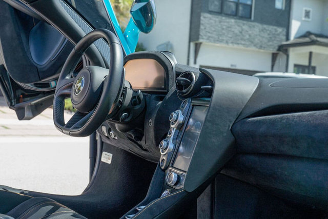 Used 2022 McLaren 720S Spider photo 29