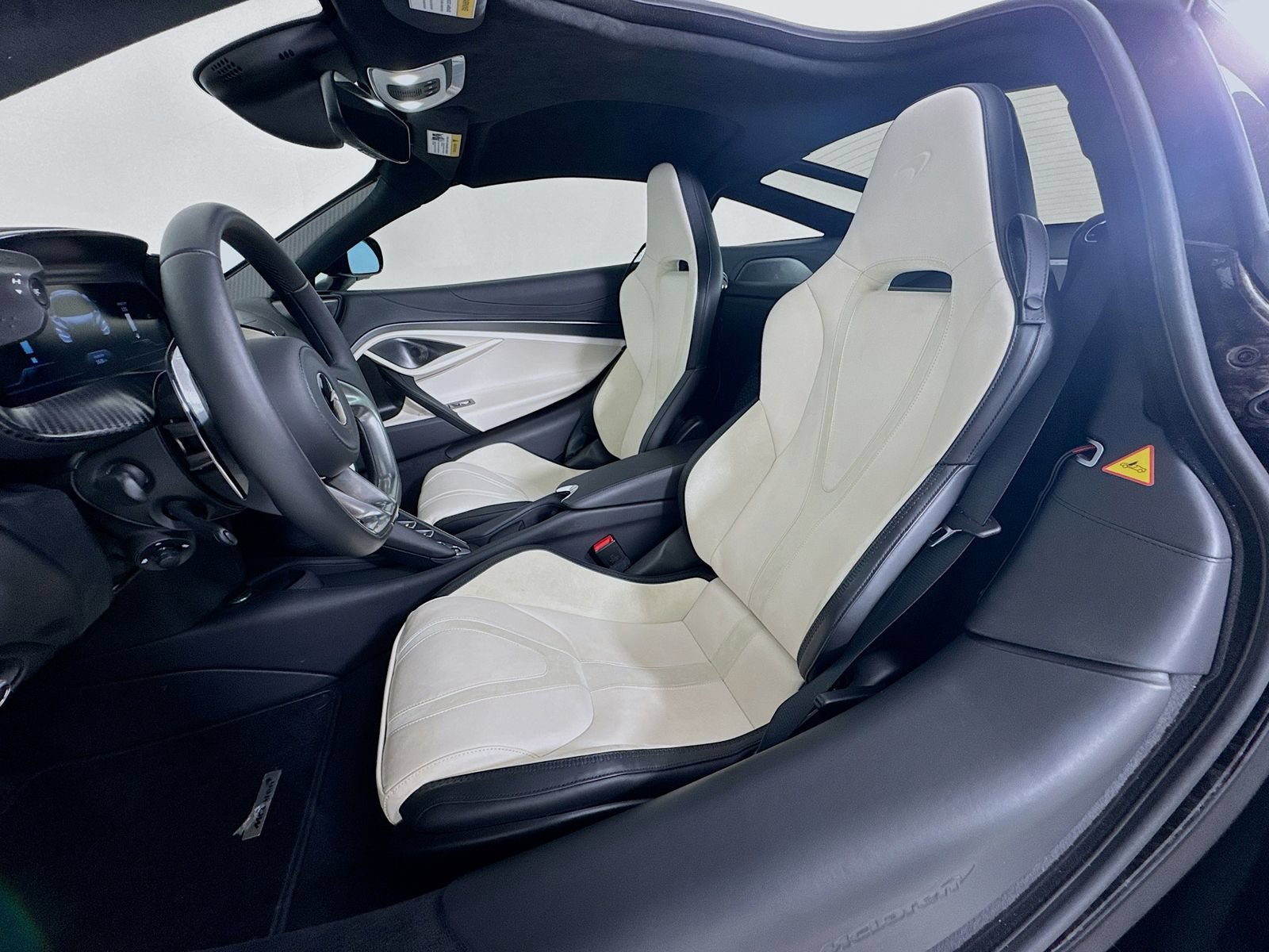 Used 2024 McLaren 750S photo 19