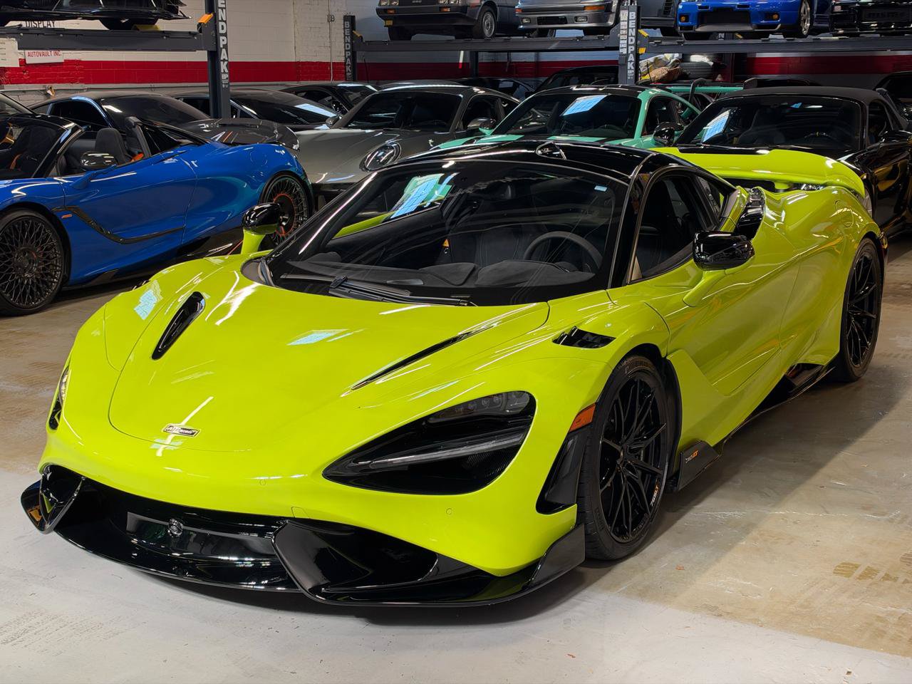 Used 2021 McLaren 765LT photo 14