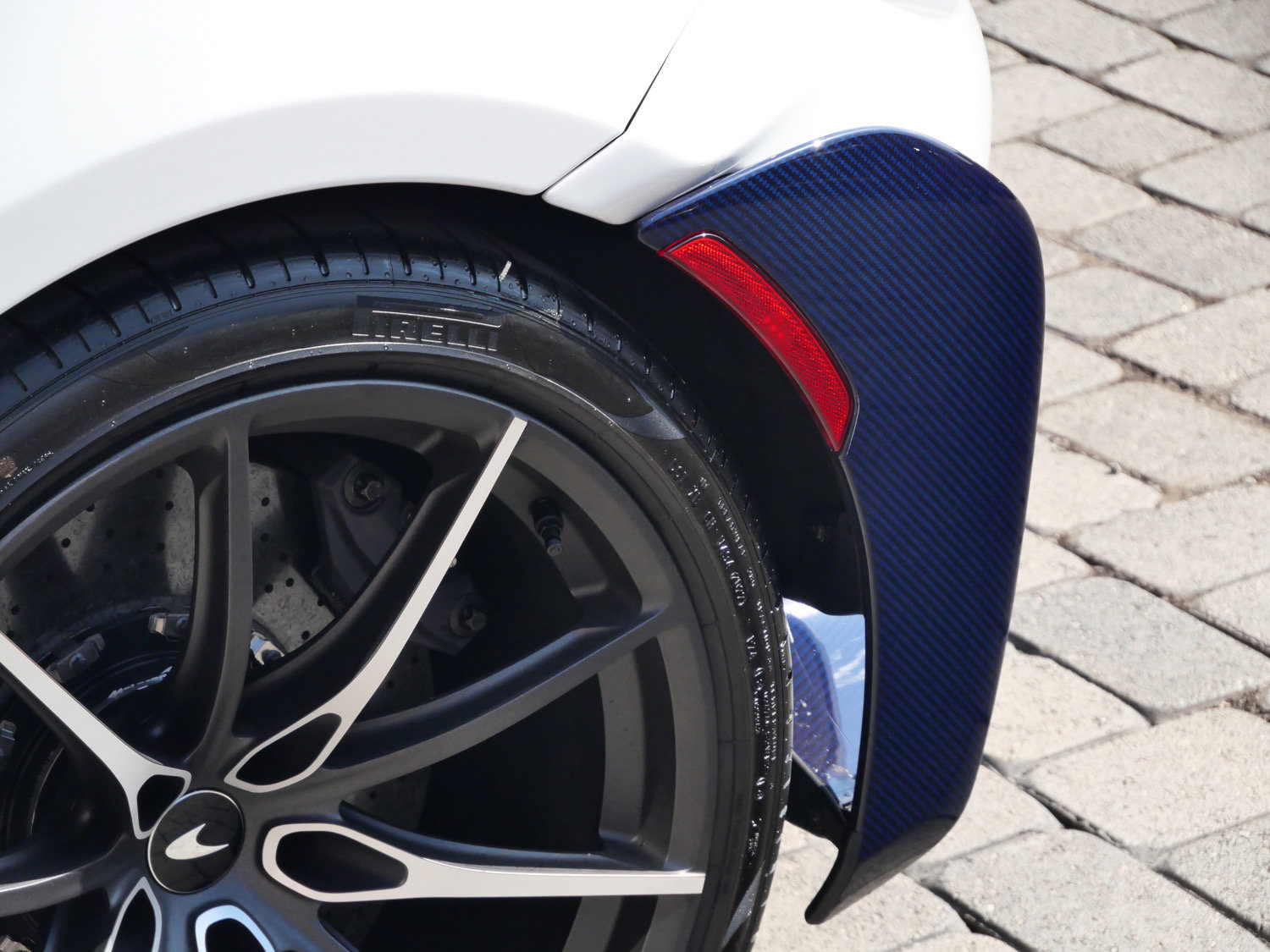 Used 2022 McLaren 765LT photo 32