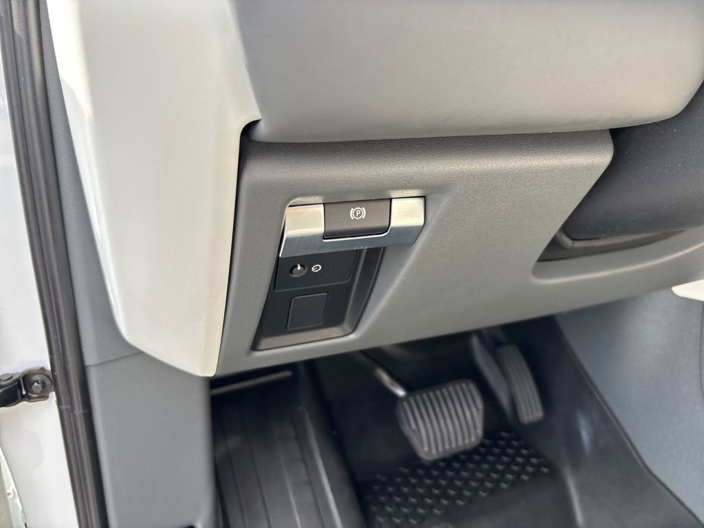 2023 Land Rover Defender 130 First Edition