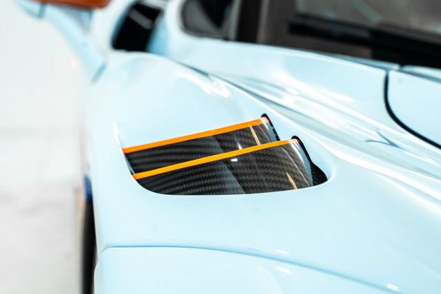 Used 2022 McLaren 765LT photo 34