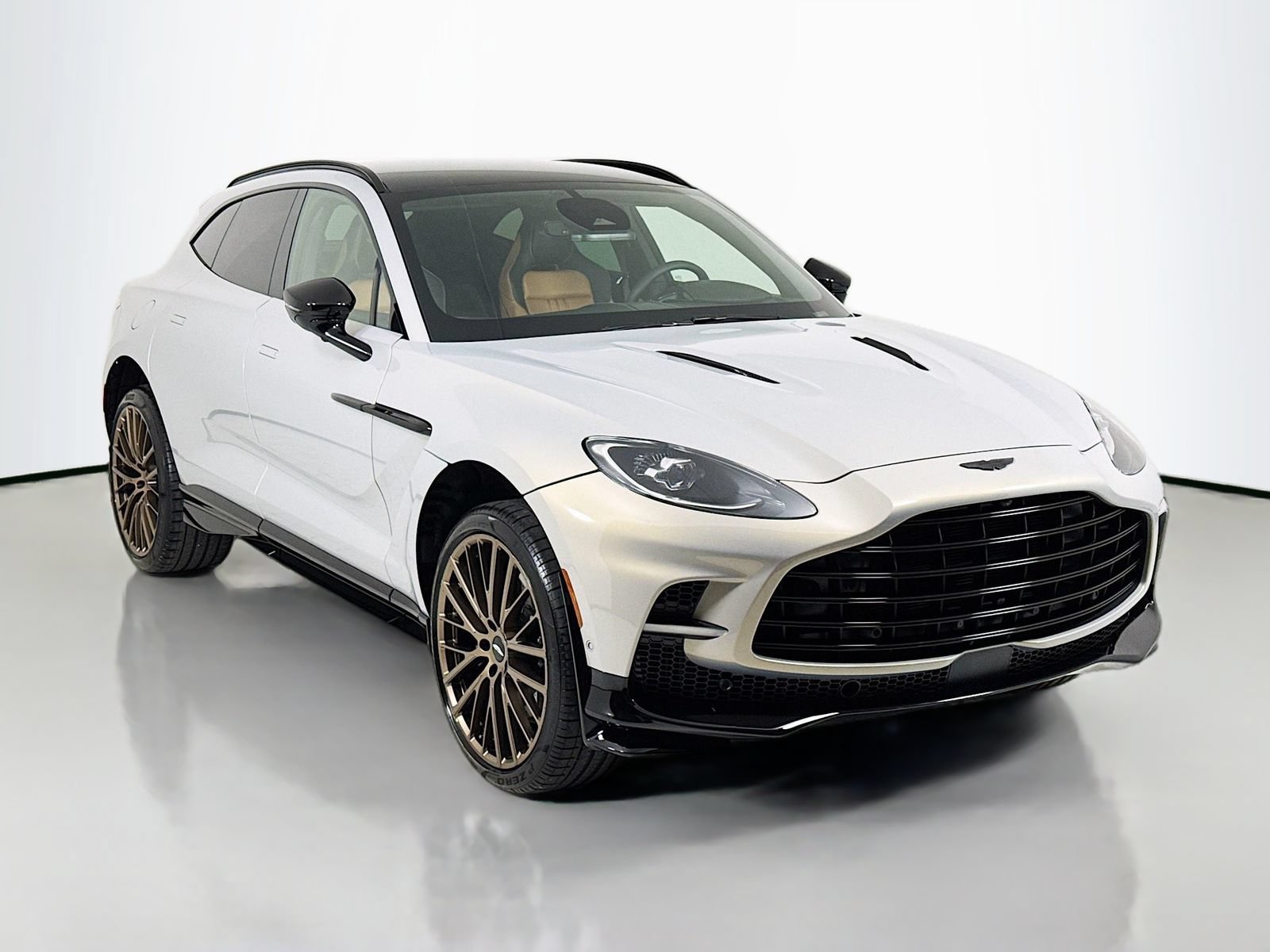 New 2026 Aston Martin DBX 707