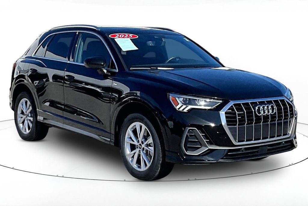 Certified 2025 Audi Q3 2.0T Premium w/ Convenience Package