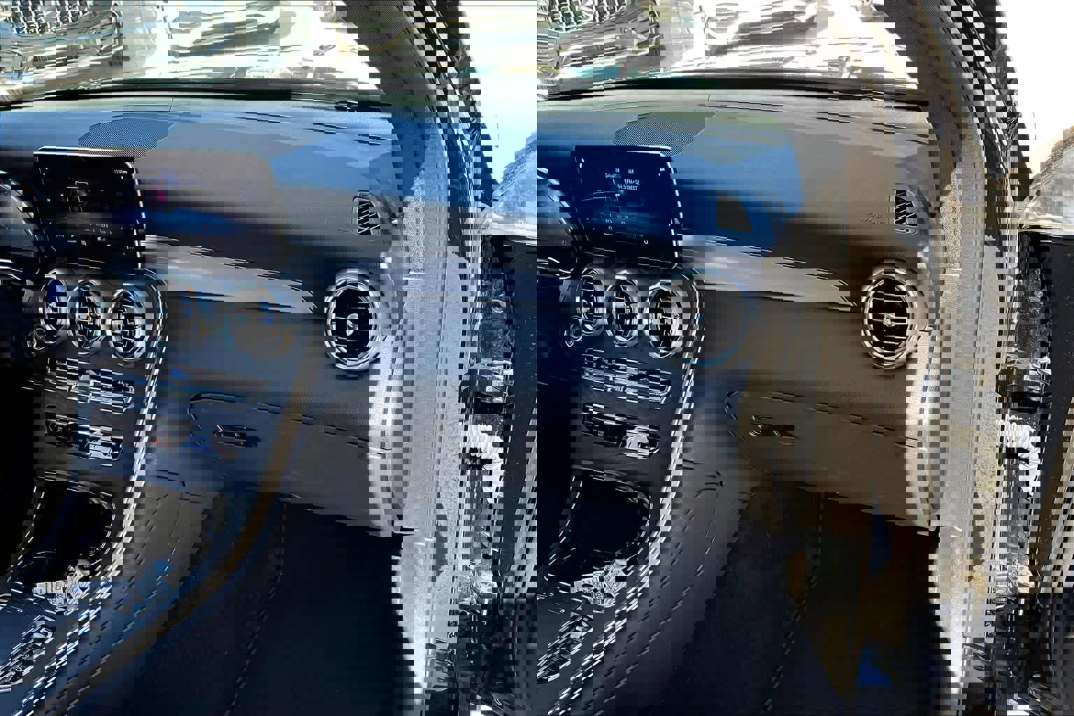 2022 Mercedes-Benz GLC 300