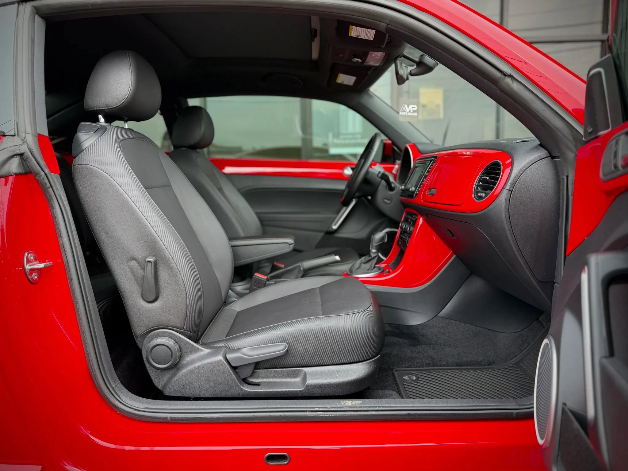 2019 Volkswagen Beetle 2.0T SE