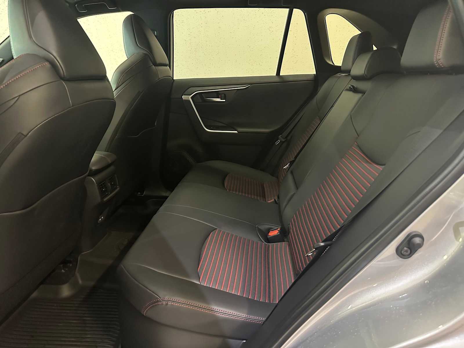 2025 Toyota RAV4 XSE